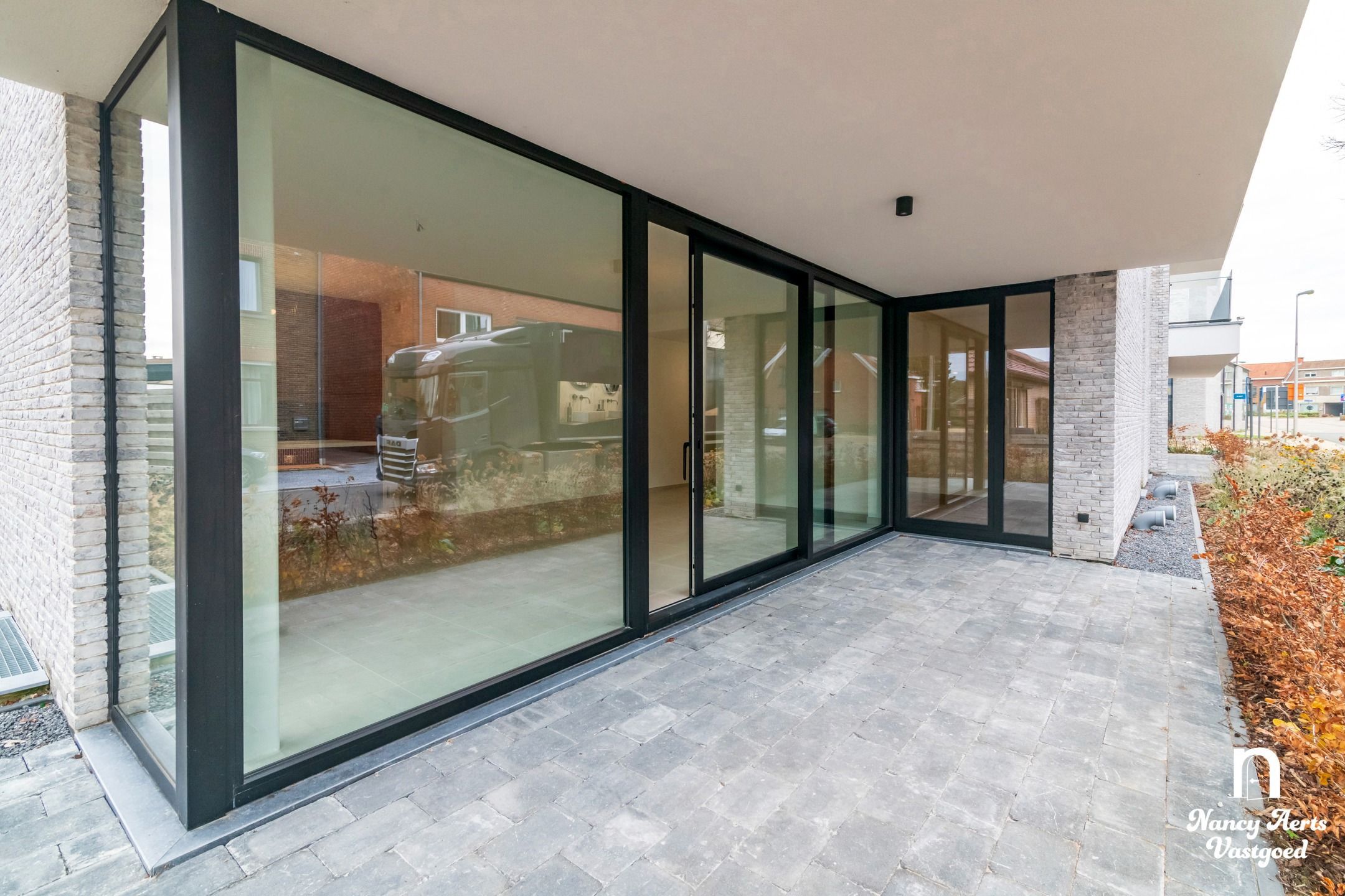 Nieuwbouwappartement met terras in het centrum van Beverlo foto 5