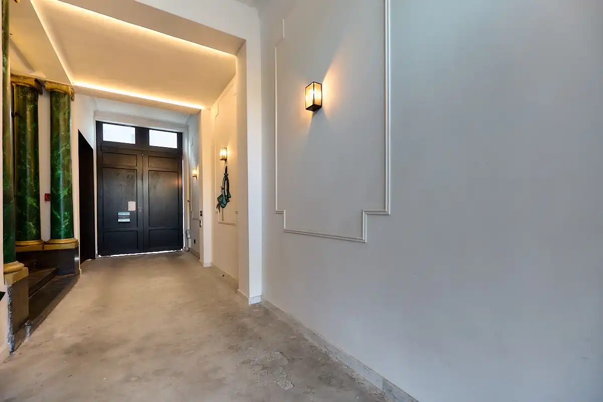 Exceptioneel en luxueus gerenoveerd 19e eeuws duplex dakappartement midden in de binnenstad. foto 18