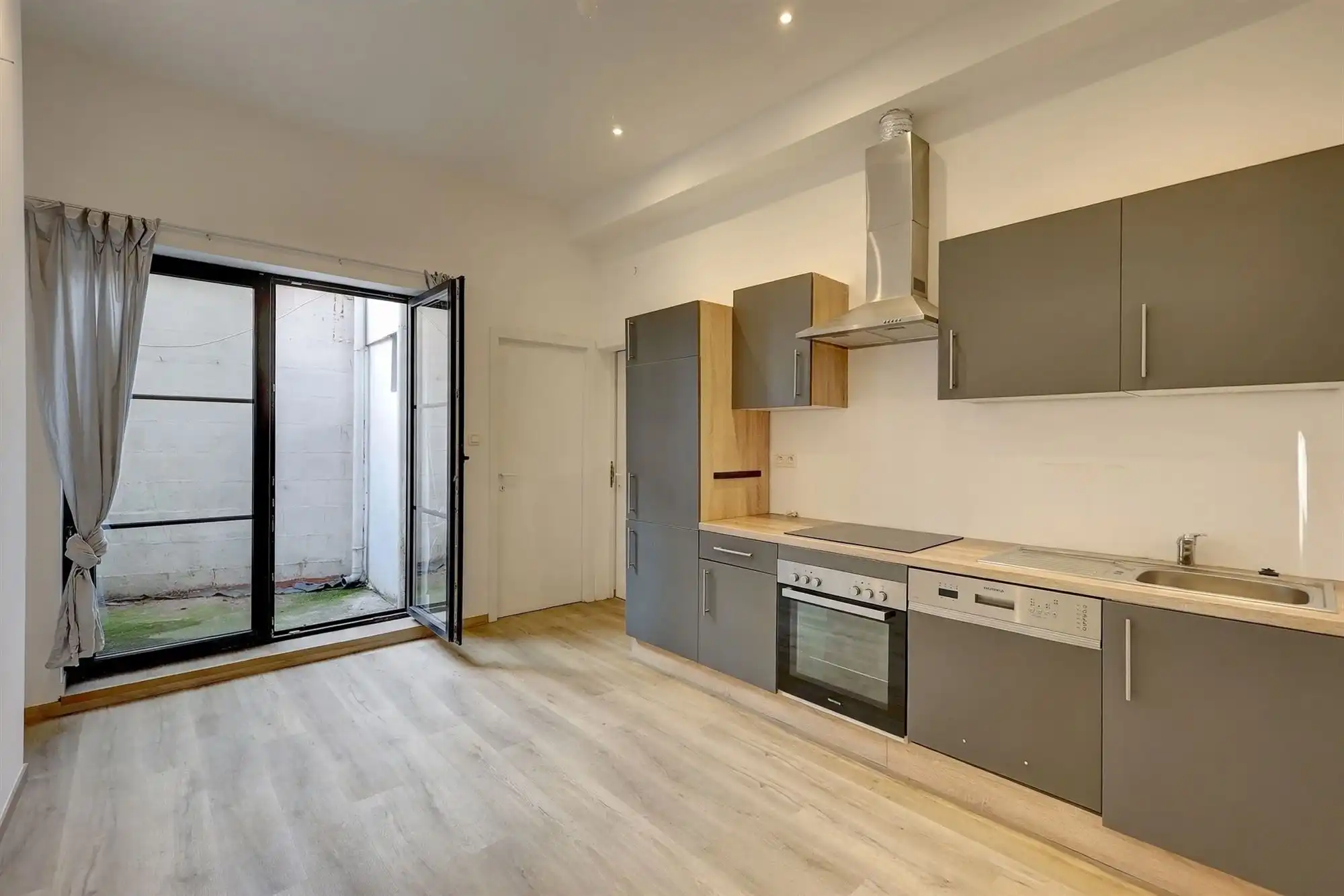 Gezellige woning met drie slaapkamers in Mechelen foto 2