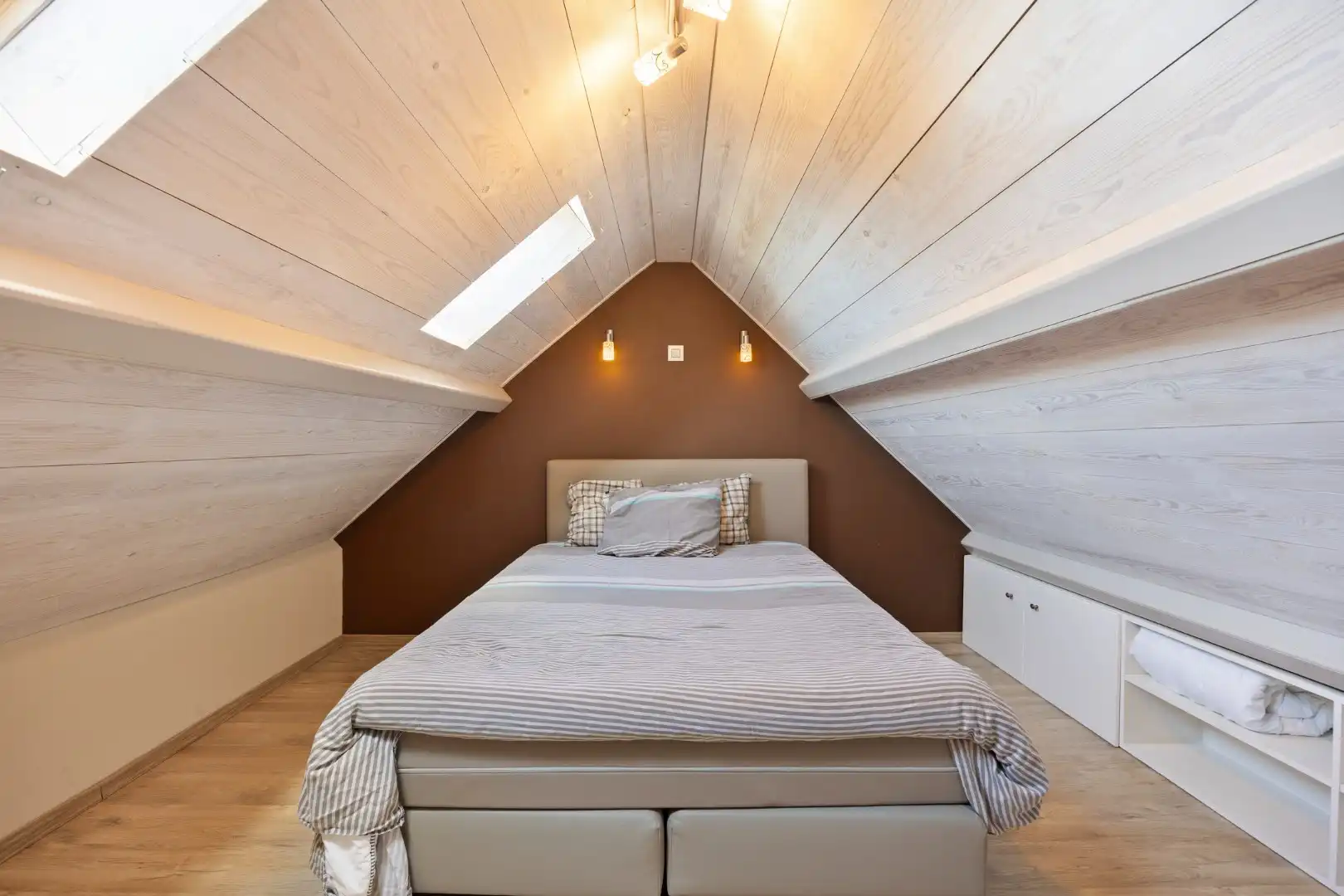 Landelijke woning met 3 slpks en poolhouse, rustig gelegen op 780 m² te Beverlo ! foto 27