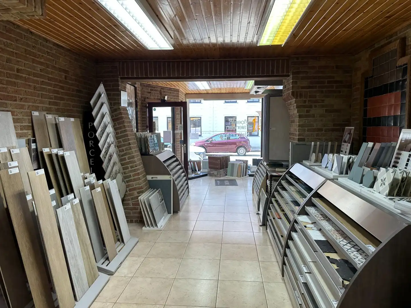 Commerciële toplocatie te huur langs invalsweg in De Panne foto 7