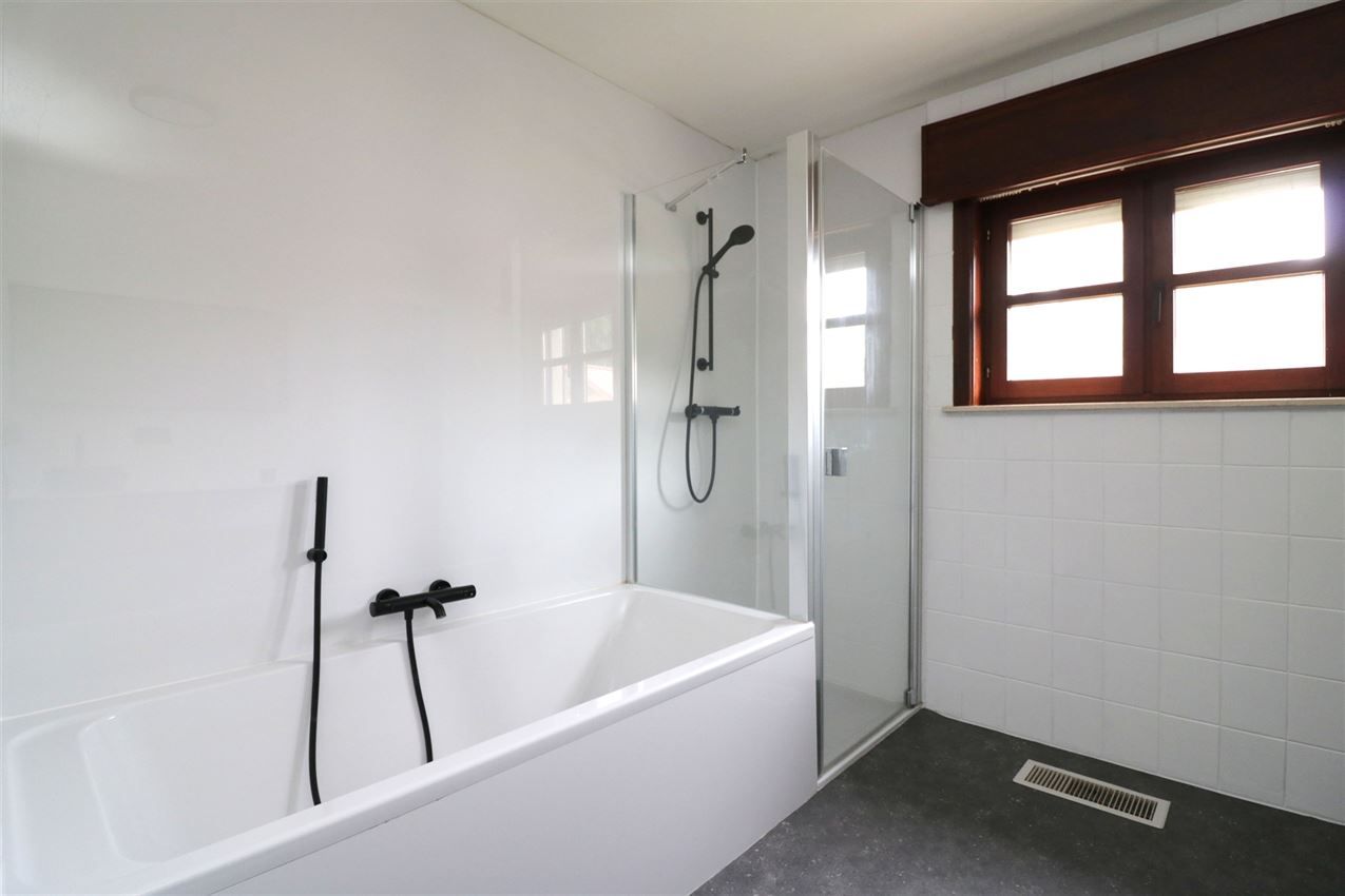 Temidden van weilanden, 5 slpk., label D foto 18