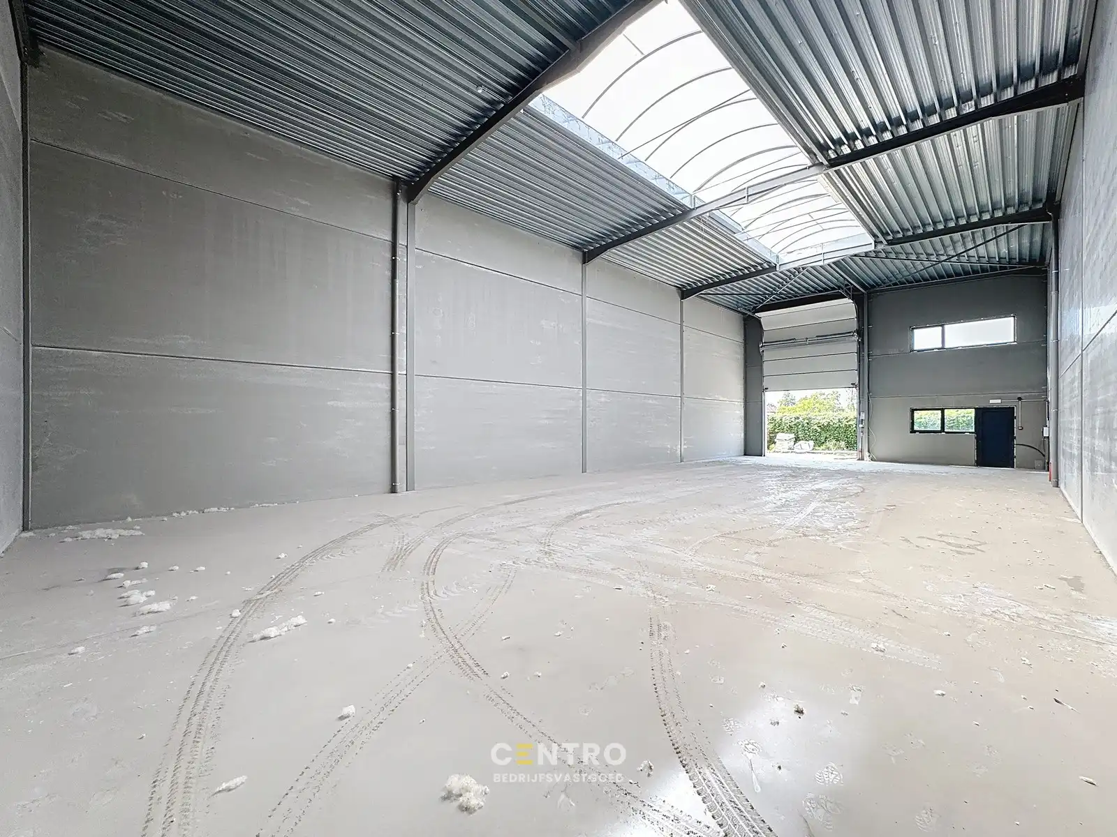 Nieuwbouw KMO-unit&nbsp;(267m2) nabij N9 te Eeklo! foto 6