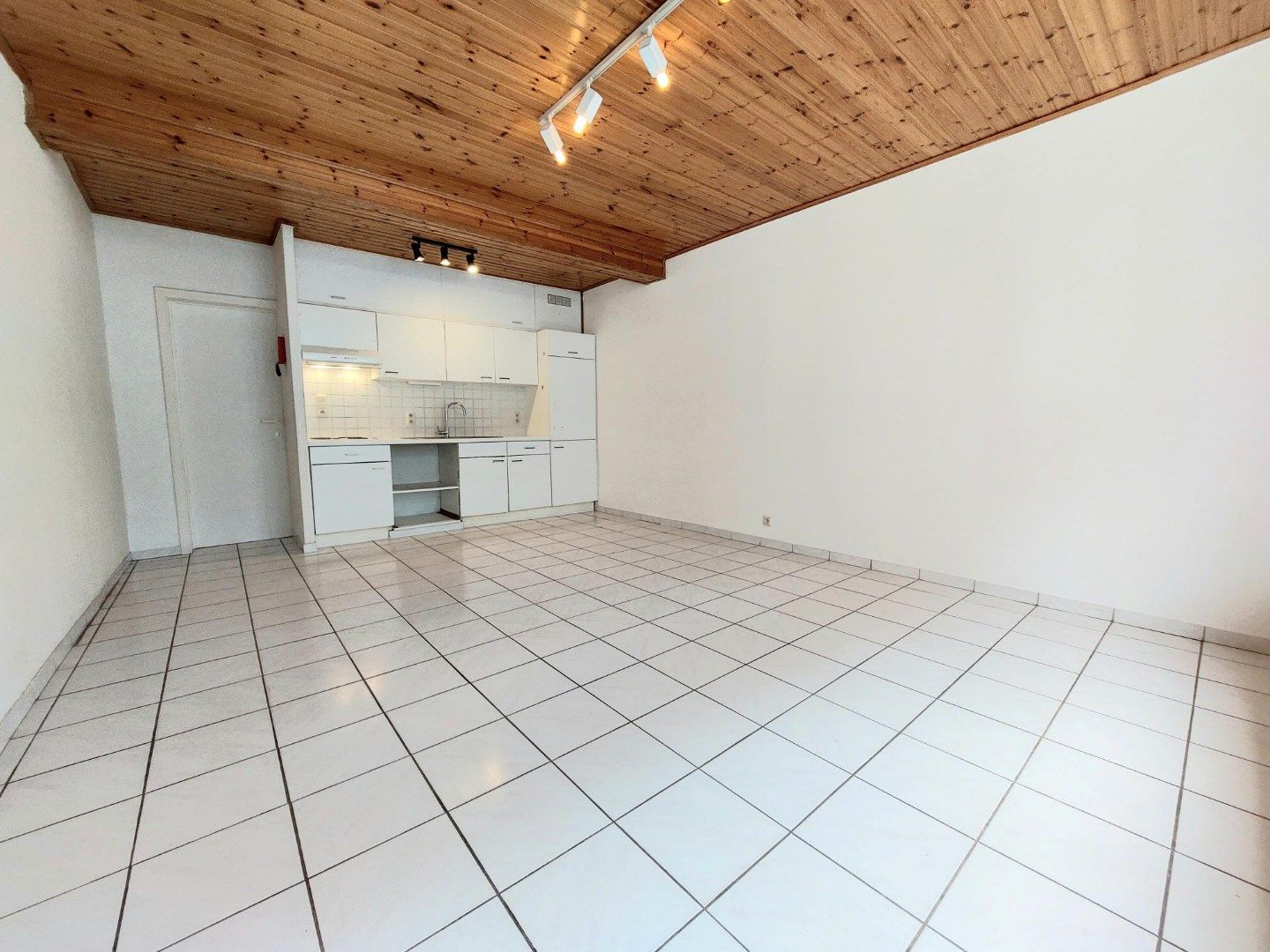 Instapklaar gelijkvloersappartement foto 4