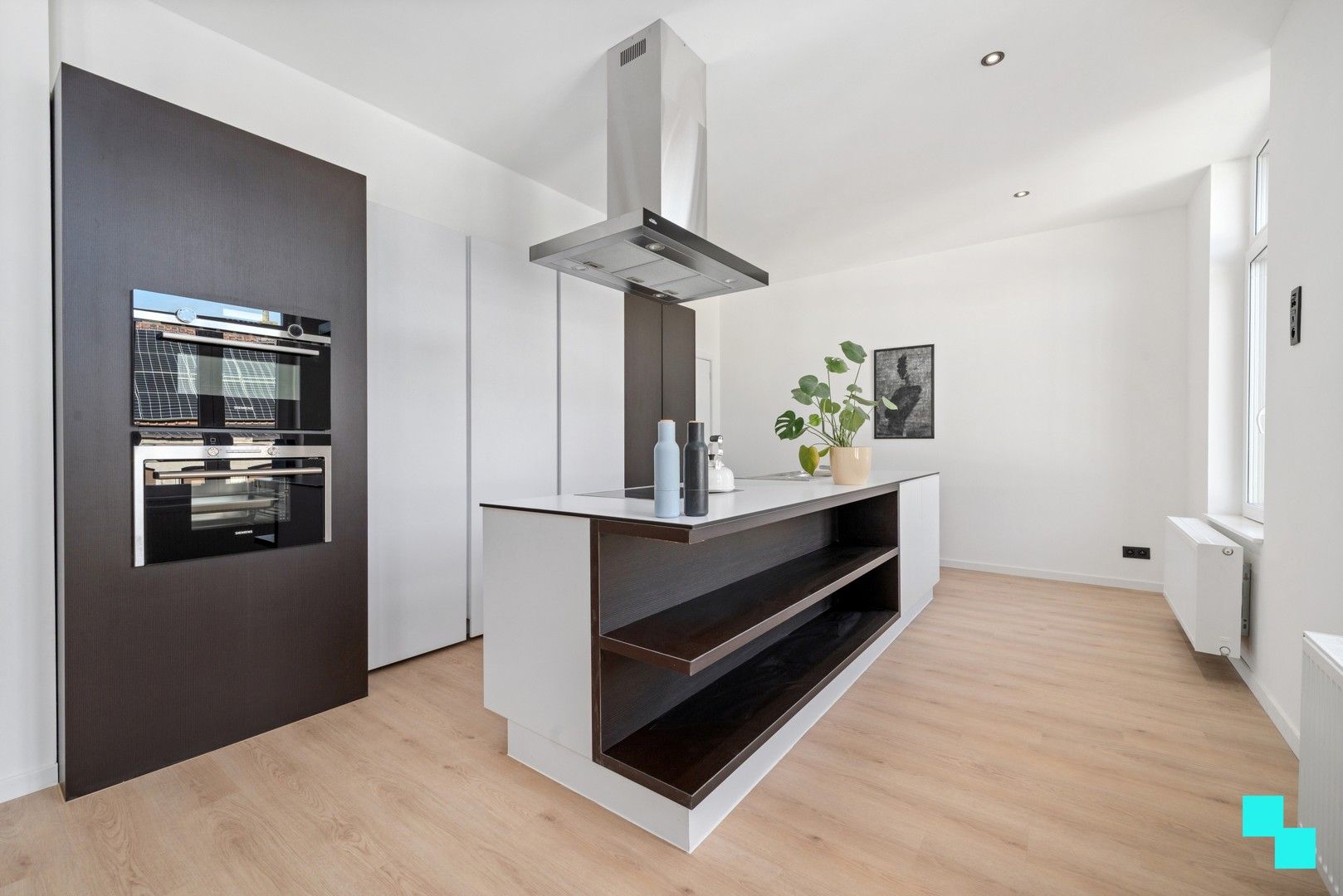 Volledig gerenoveerd appartement in loftstijl - centrum Menen foto 5