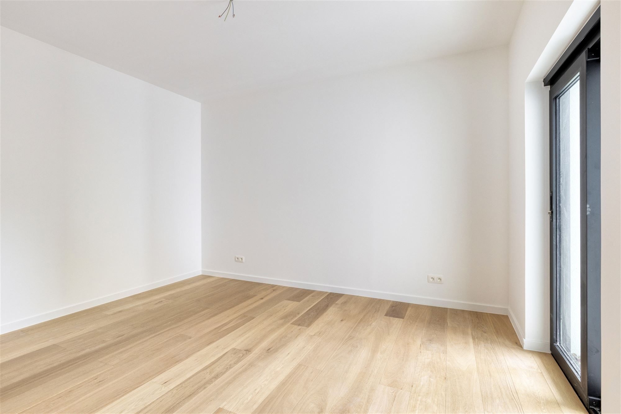 Prachtig gerenoveerd huis met tuin en 4 slaapkamers centrum Mortsel foto 16