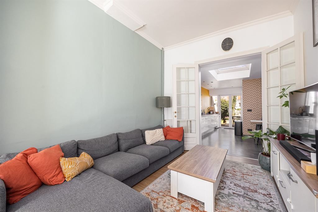 Authentieke woning met 4 slpk en grote tuin foto 2