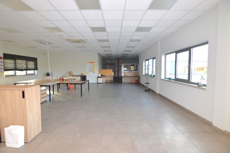 Bedrijfsgebouw  in Putte foto 7