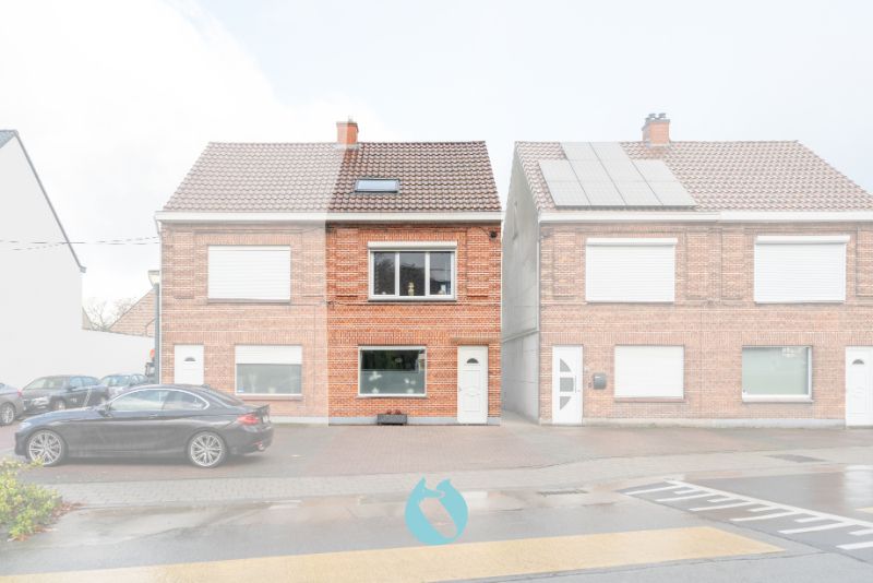 Hoofdfoto van de publicatie: Instapklare woning in het centrum van Evergem