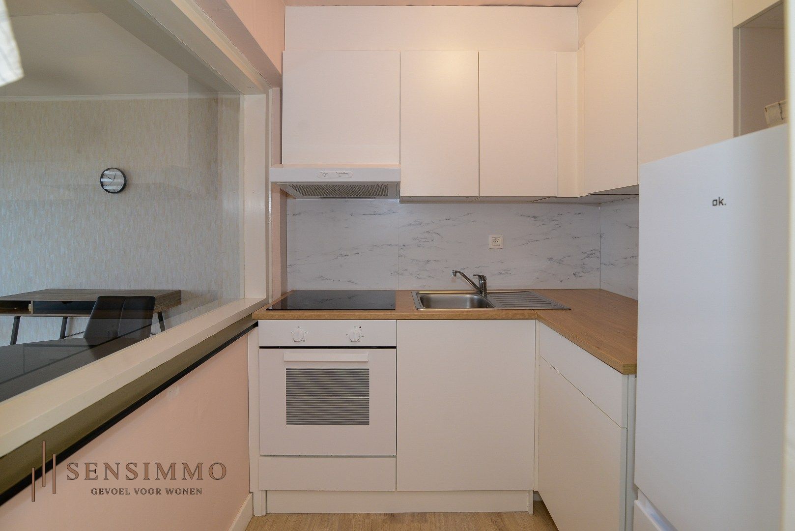 Instapklaar 1 slaapkamerappartement te centrum Genk foto 5