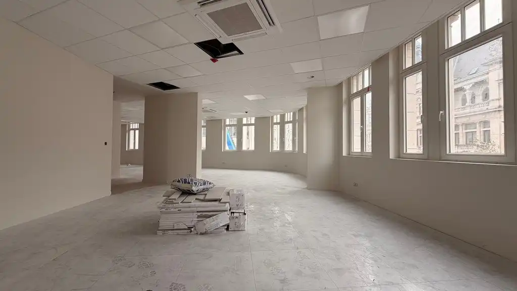 Kantoor te huur in gerenoveerd hoekpand met topligging op Meir Antwerpen foto 3