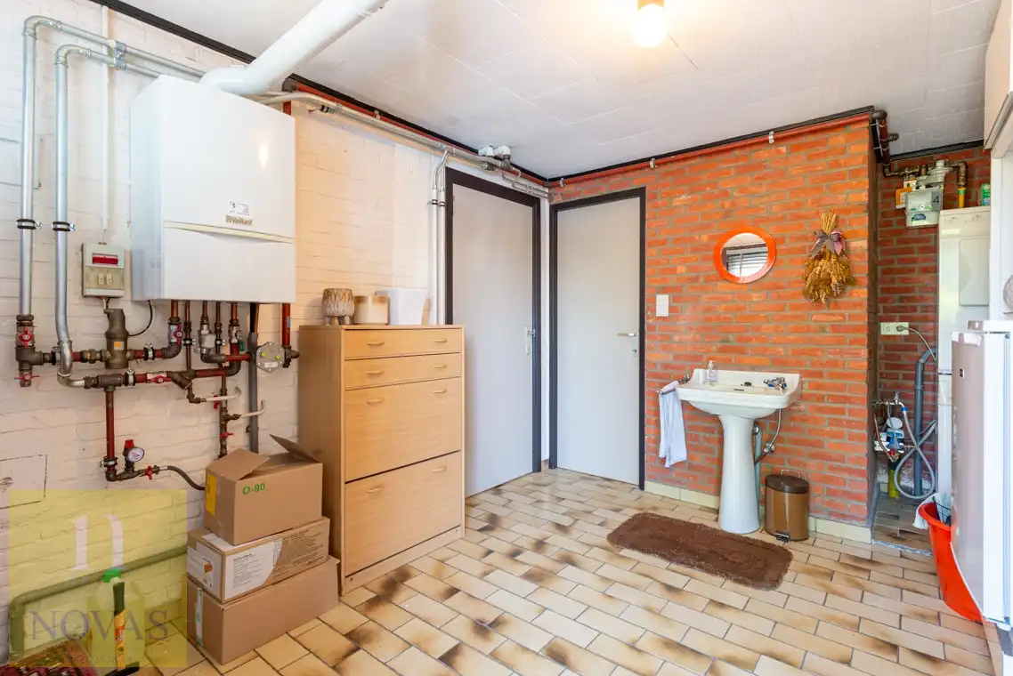 Op heel fijne locatie, 4 slaapkamers, 10are30ca, aan rand van het centrum foto 19