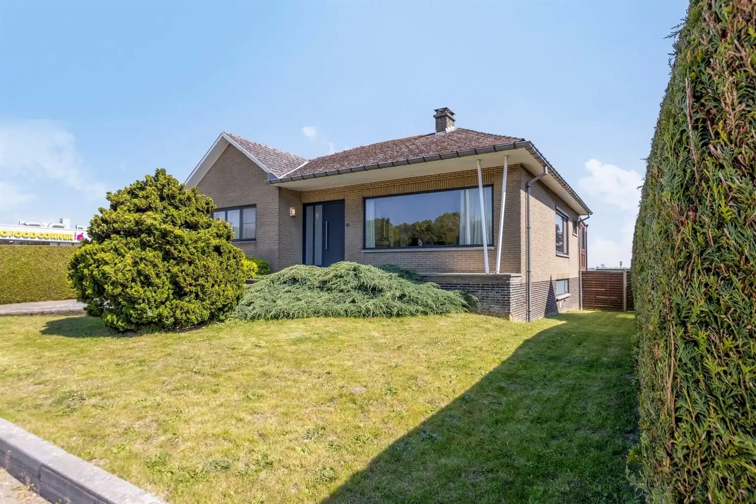 Karaktervolle, vrijstaande woning met 3 slaapkamers en inpandige garage op een prachtig perceel van 12a36ca te Maaseik foto 31