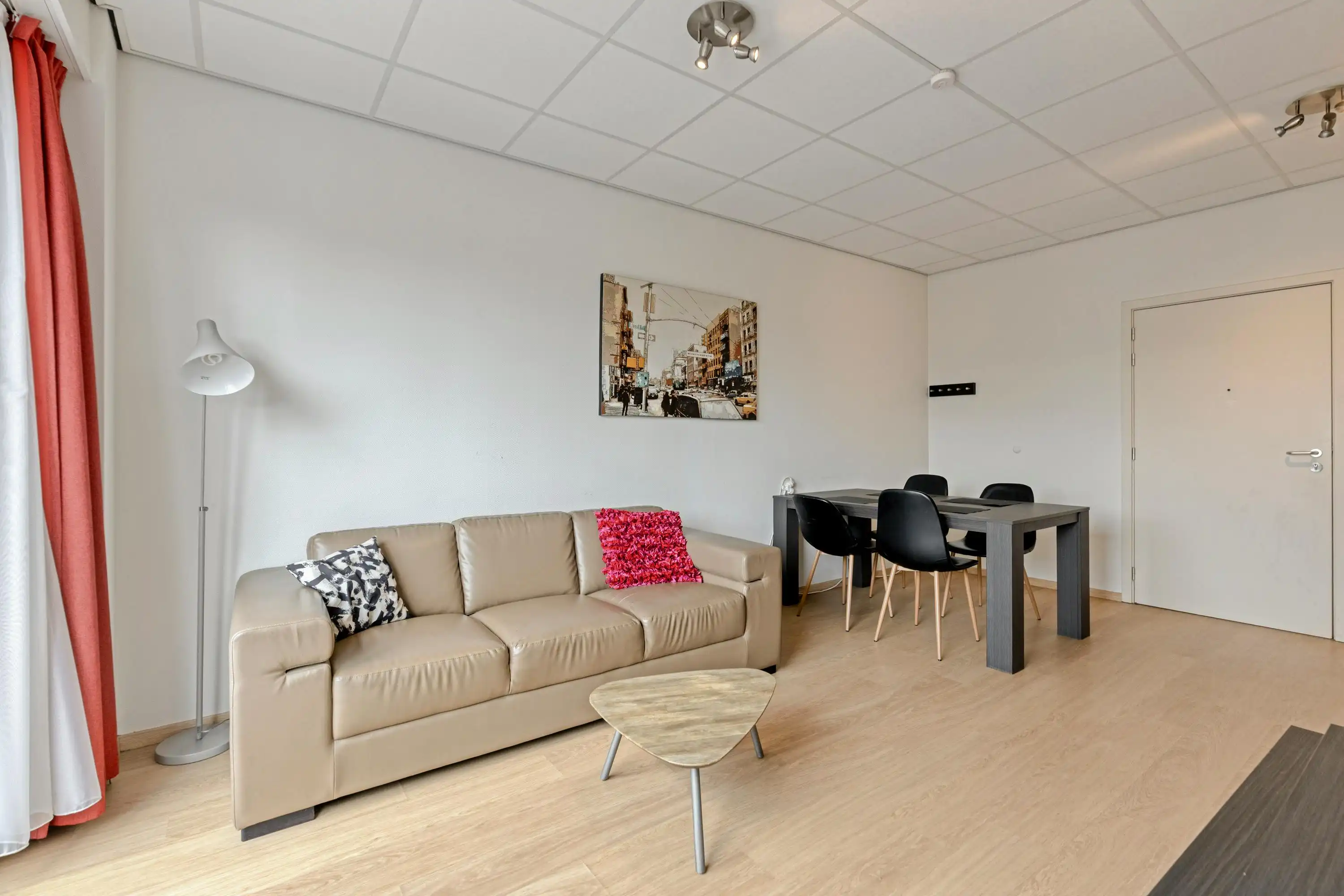 Lichtrijke Studio te Koop in Hartje Brussel foto 12