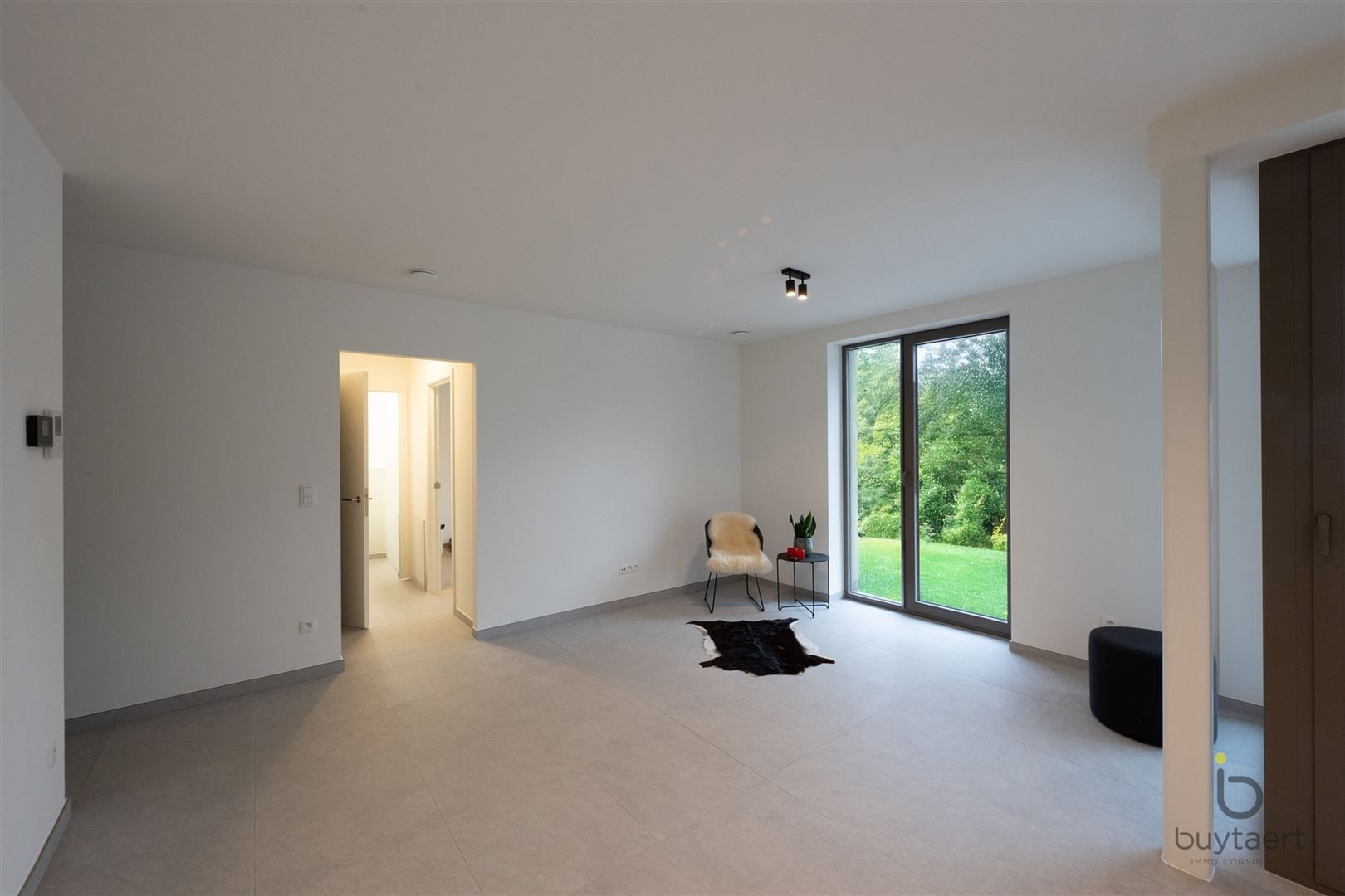 Gelijkvloers appartement met 1 Slaapkamer te Zoersel. foto 3