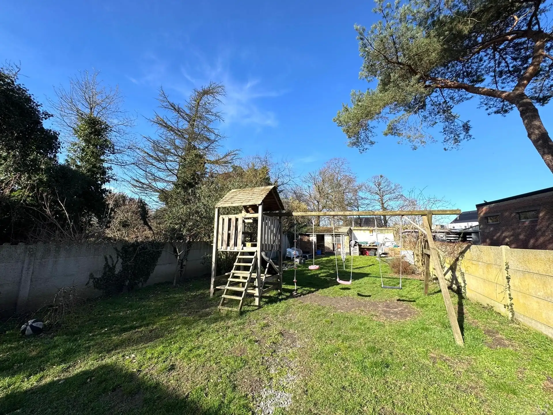 Instapklare halfopen woning met 3 (mogelijk 5) slaapkamers in Maasmechelen foto 20