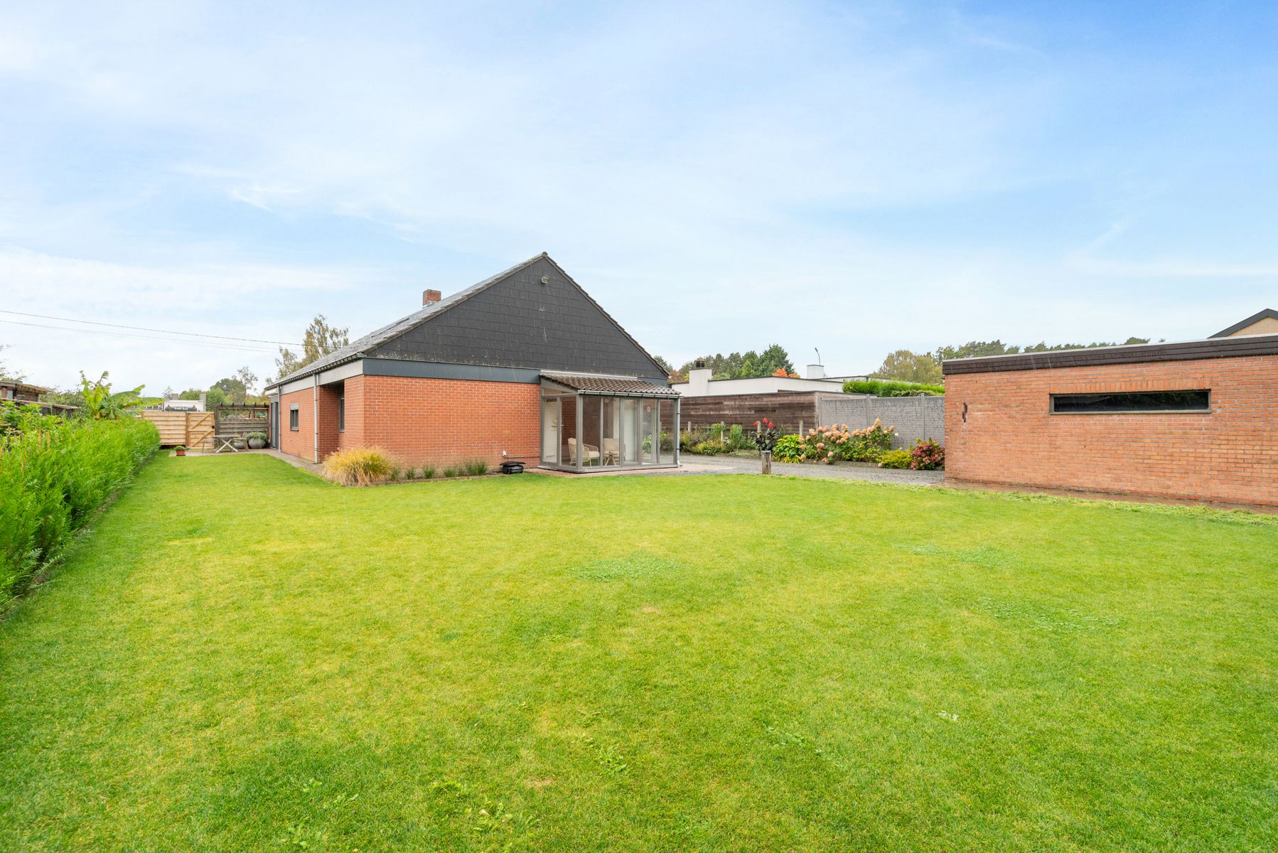 Bungalow met groot potentieel te Smetlede foto 16