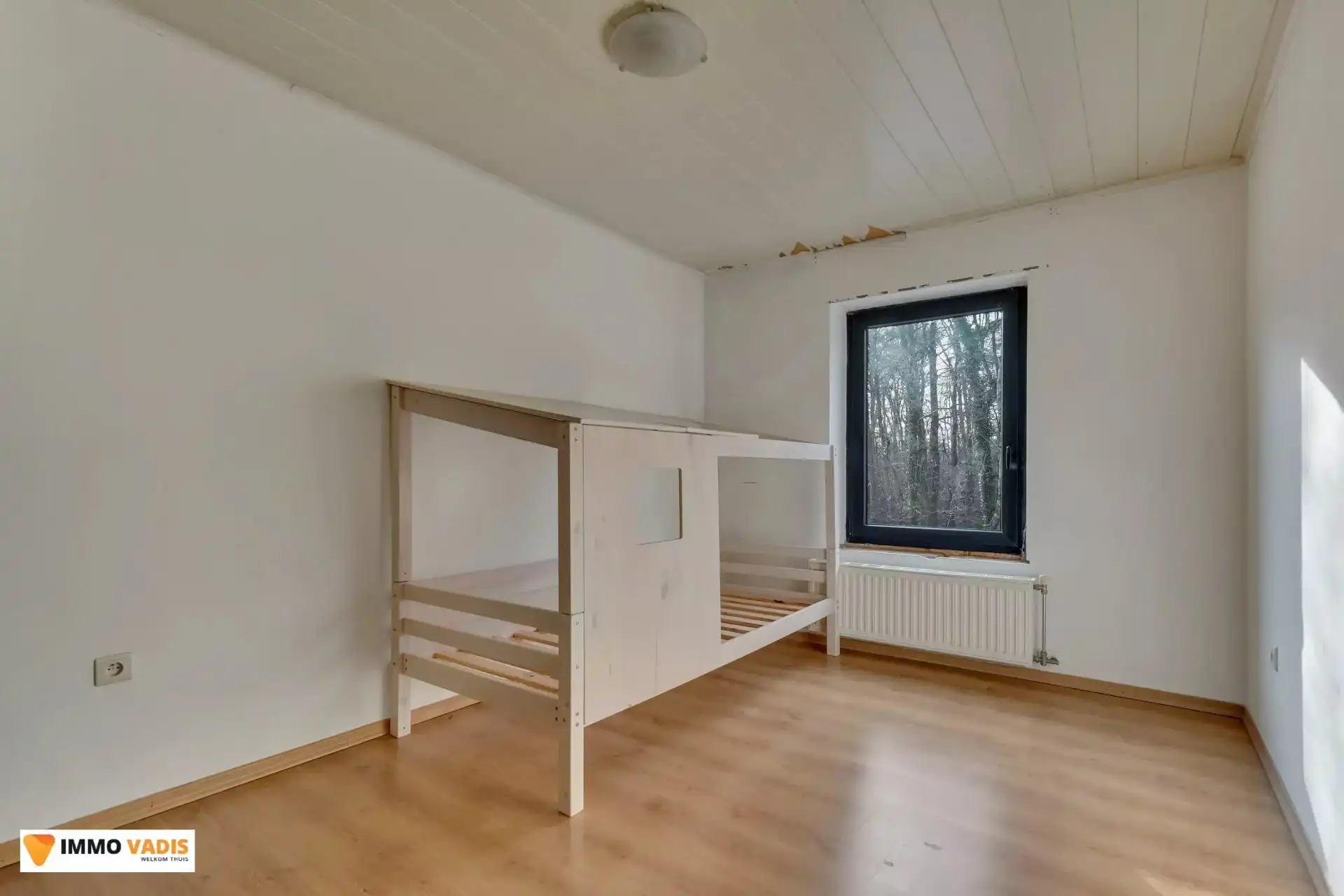 Goed gelegen, gerenoveerde en instapklare woning foto 12