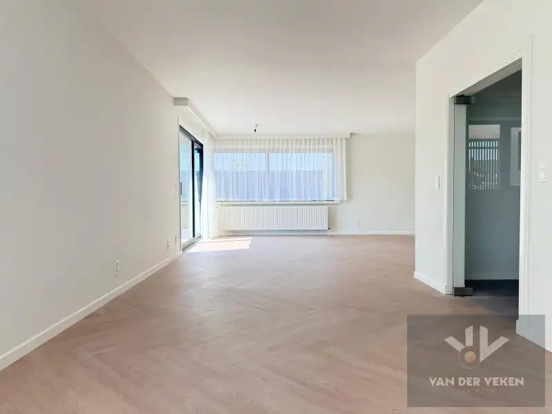 Ruim 3 slaapkamer appartement! foto 6