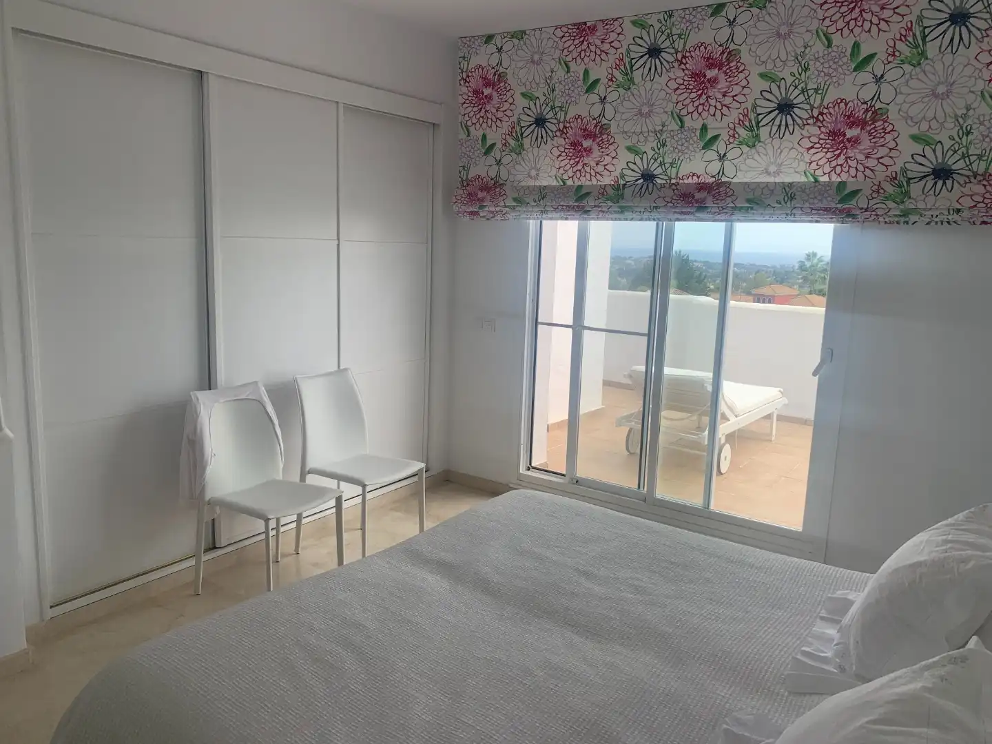 Gezellige duplex met zicht over de Nueva Andalucia vallei naar de Middellandse zee. foto 18