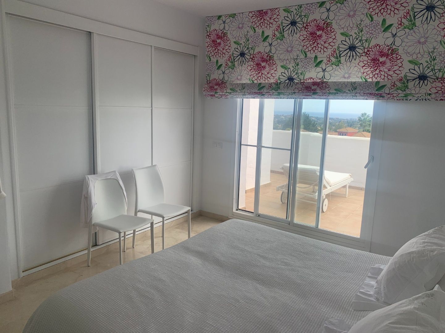 Gezellige duplex met zicht over de Nueva Andalucia vallei naar de Middellandse zee. foto 18