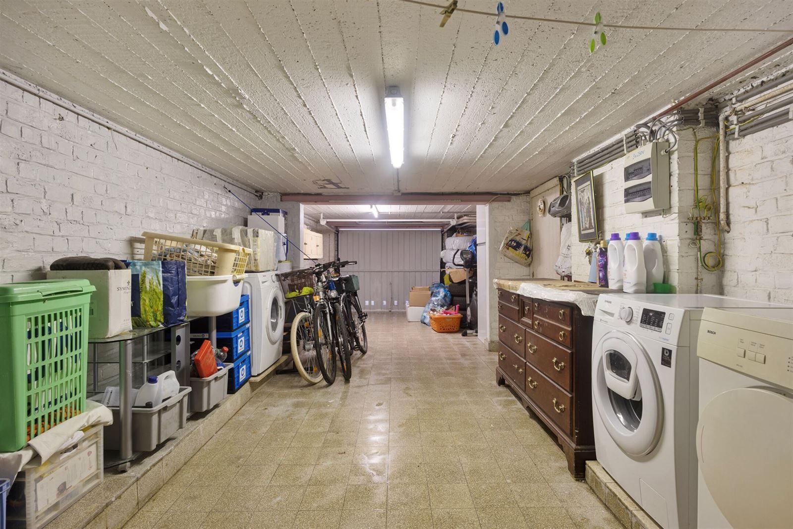 Woning met 4 slaapkamers, garage en tuin foto 17