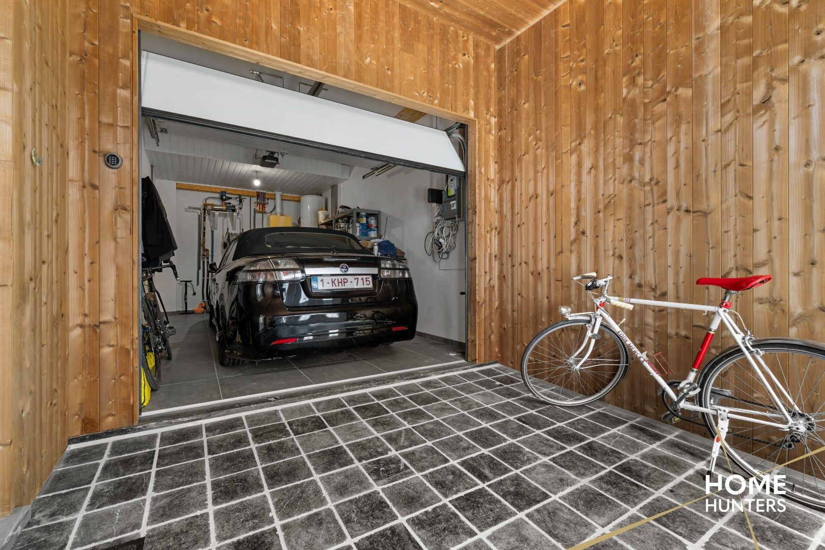 Instapklare, volledig gerenoveerde rijwoning met garage in hartje Wervik foto 4