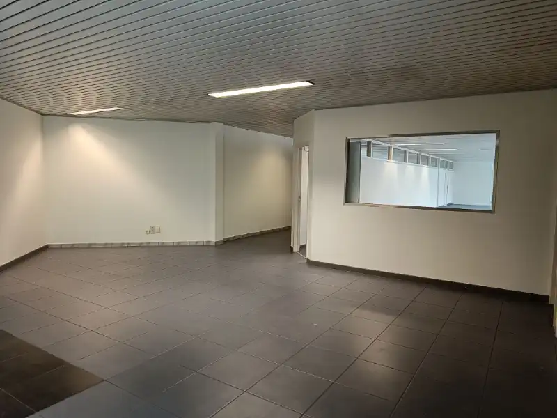Kantoorruimte te huur foto 3