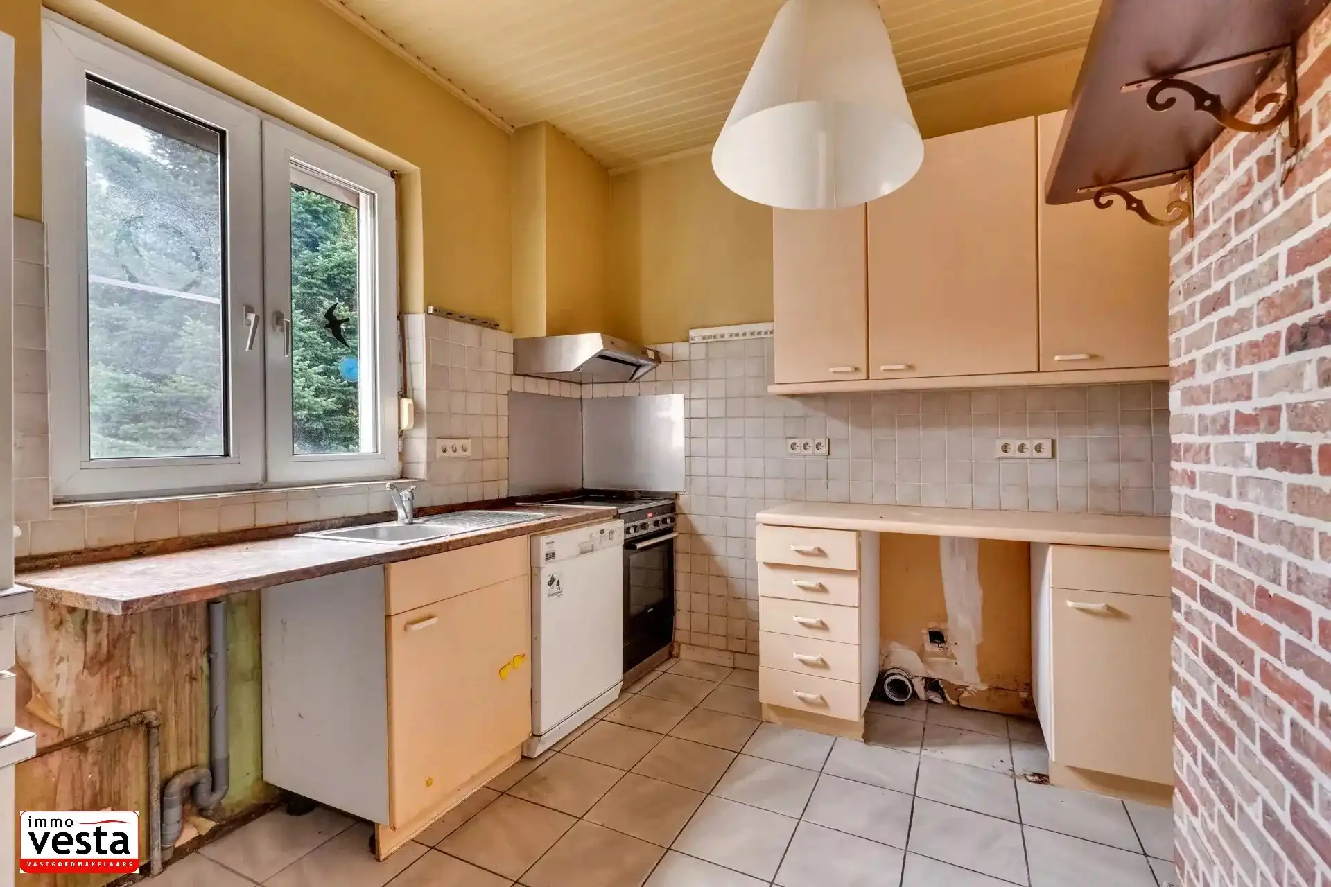 Op te knappen handelspand met mogelijkheid tot herbestemming foto 12