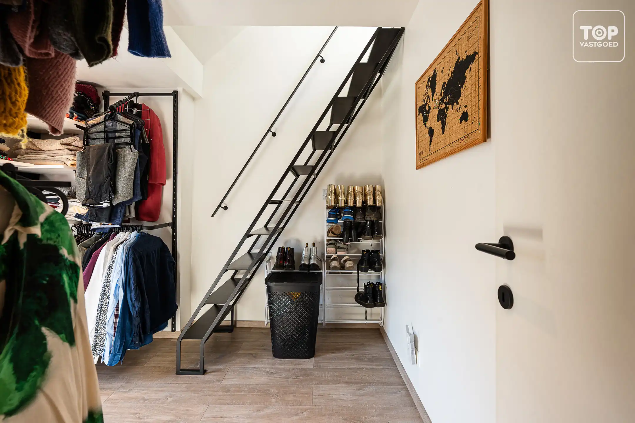 Ideale starterswoning met 2 slaapkamers en dressing. foto 18
