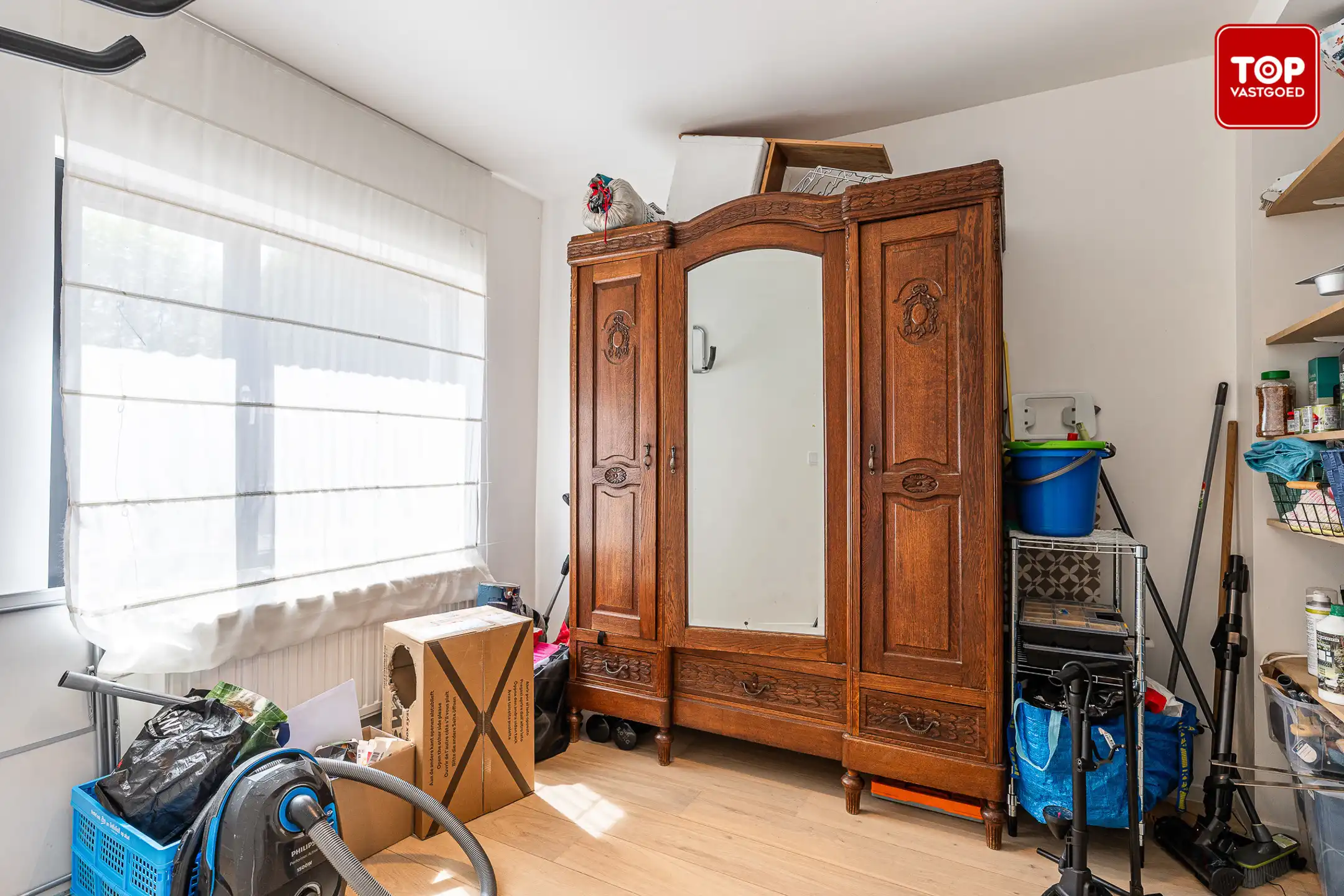 Totaal gerenoveerde woning (2021) met 4 slaapkamers. foto 24