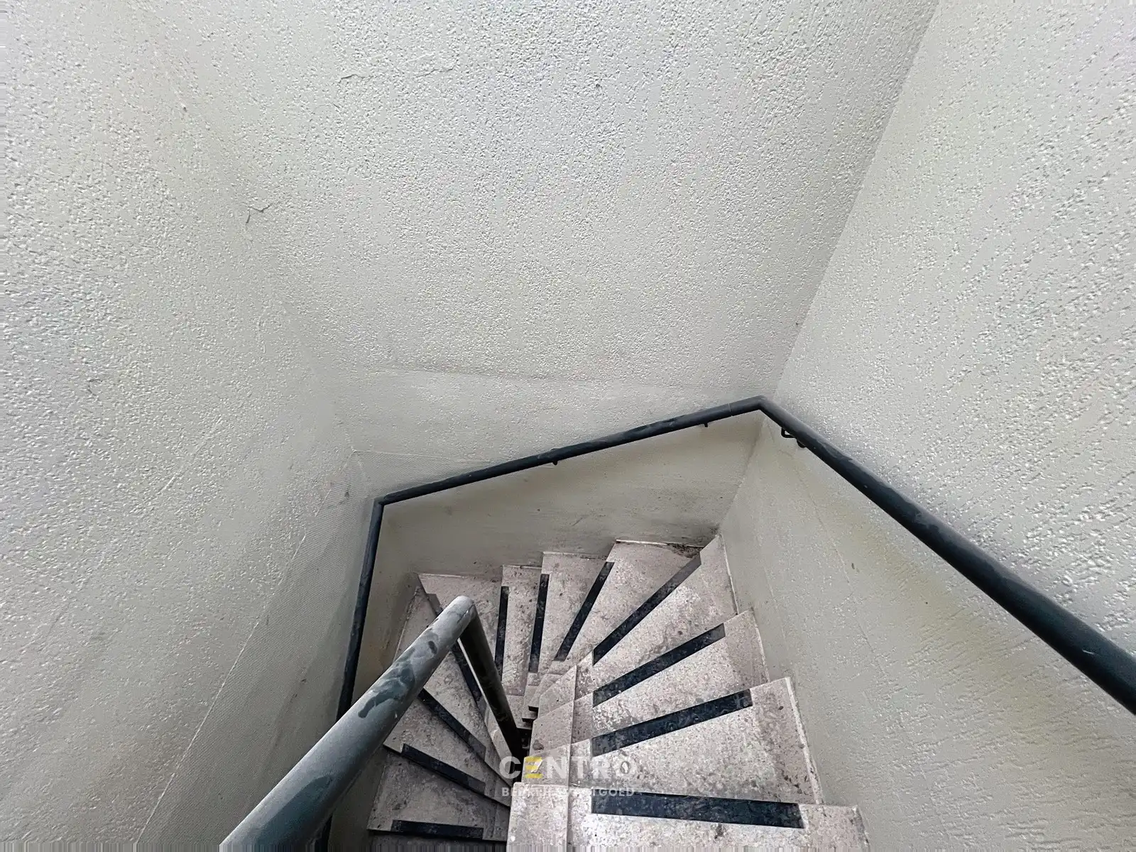 Casco handelsgelijkvloers (± 175m²) met stockruimte (±90m²), verdere afwerking in onderling overleg! foto 12