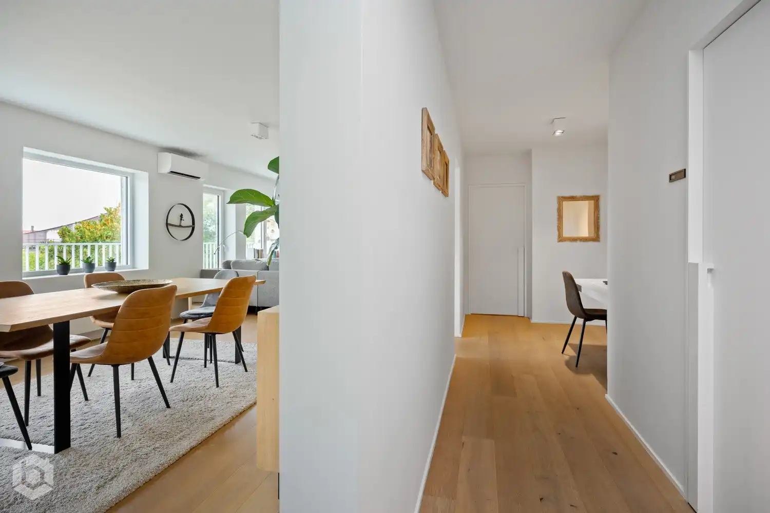 Ruime penthouse met 2 slpkrs, royaal dakterras en ruime garage foto 10