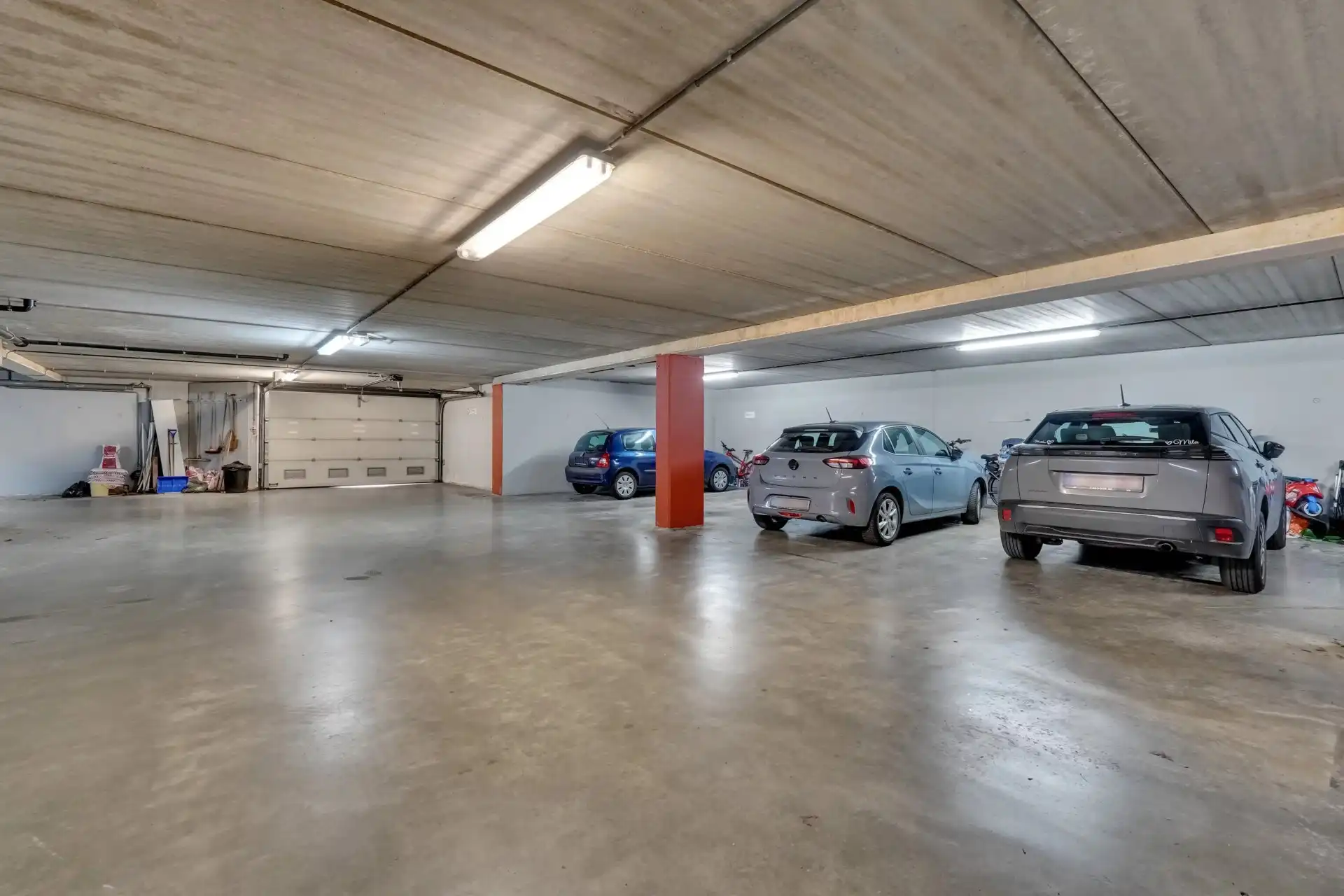 Duplex met 3 slaapkamers, berging en autostaanplaats foto 13