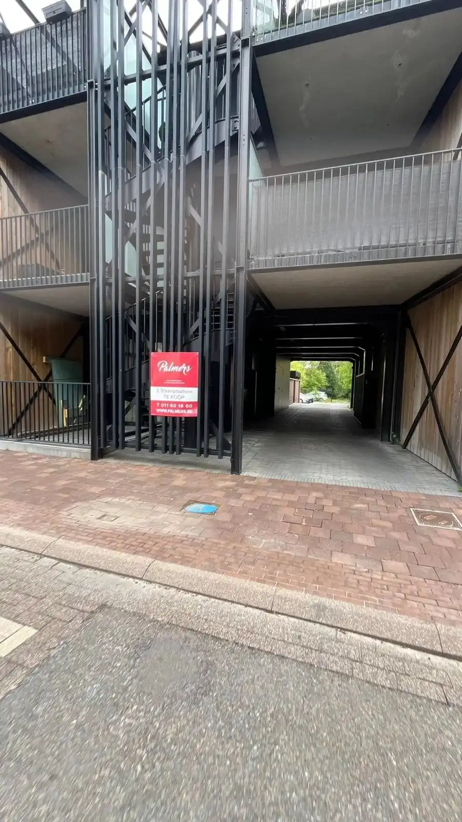Staanplaats te huur vlak aan station Diepenbeek foto 4