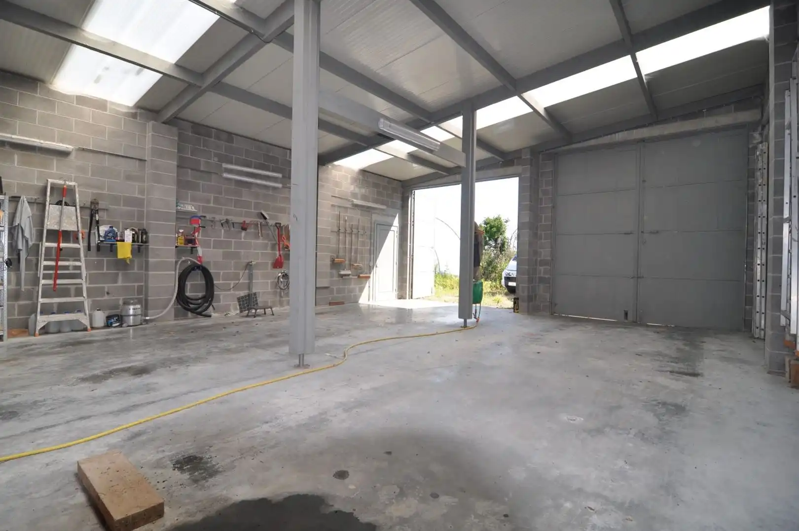 Vergunde opslag- en werkhal 150 m² foto 14
