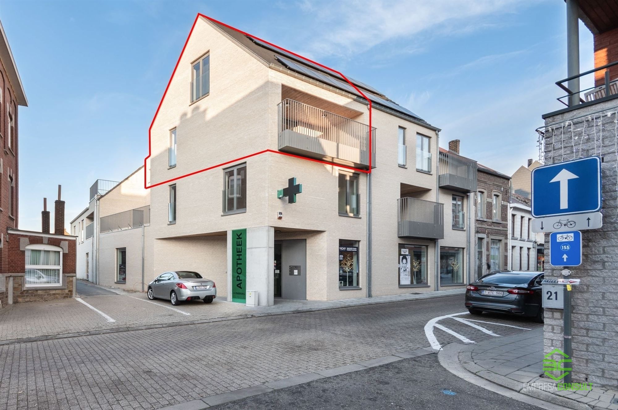 Energiezuinig app in het centrum met 3slpk, 2 badk en staanplaats! foto {{pictureIndex}}