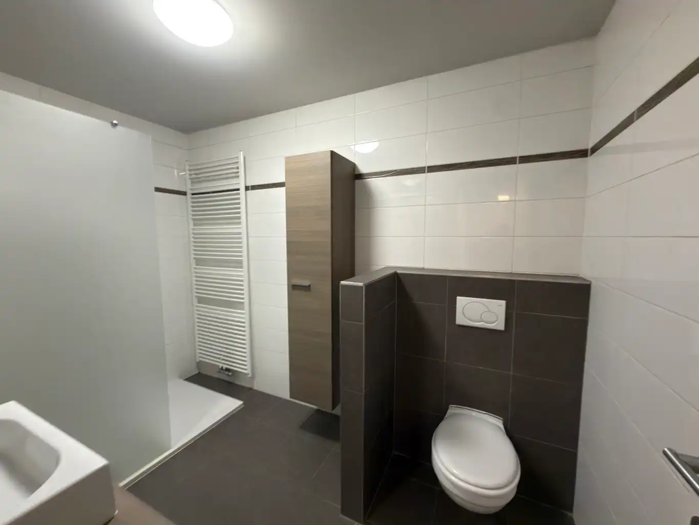 Duplex appartement met kelder en overdekte autostaanplaats foto 12
