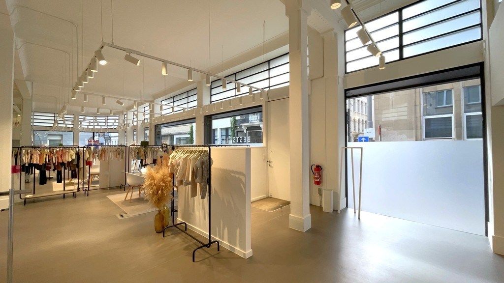 Prachtig kantoor/showroom te huur in hartje Antwerpen foto 16