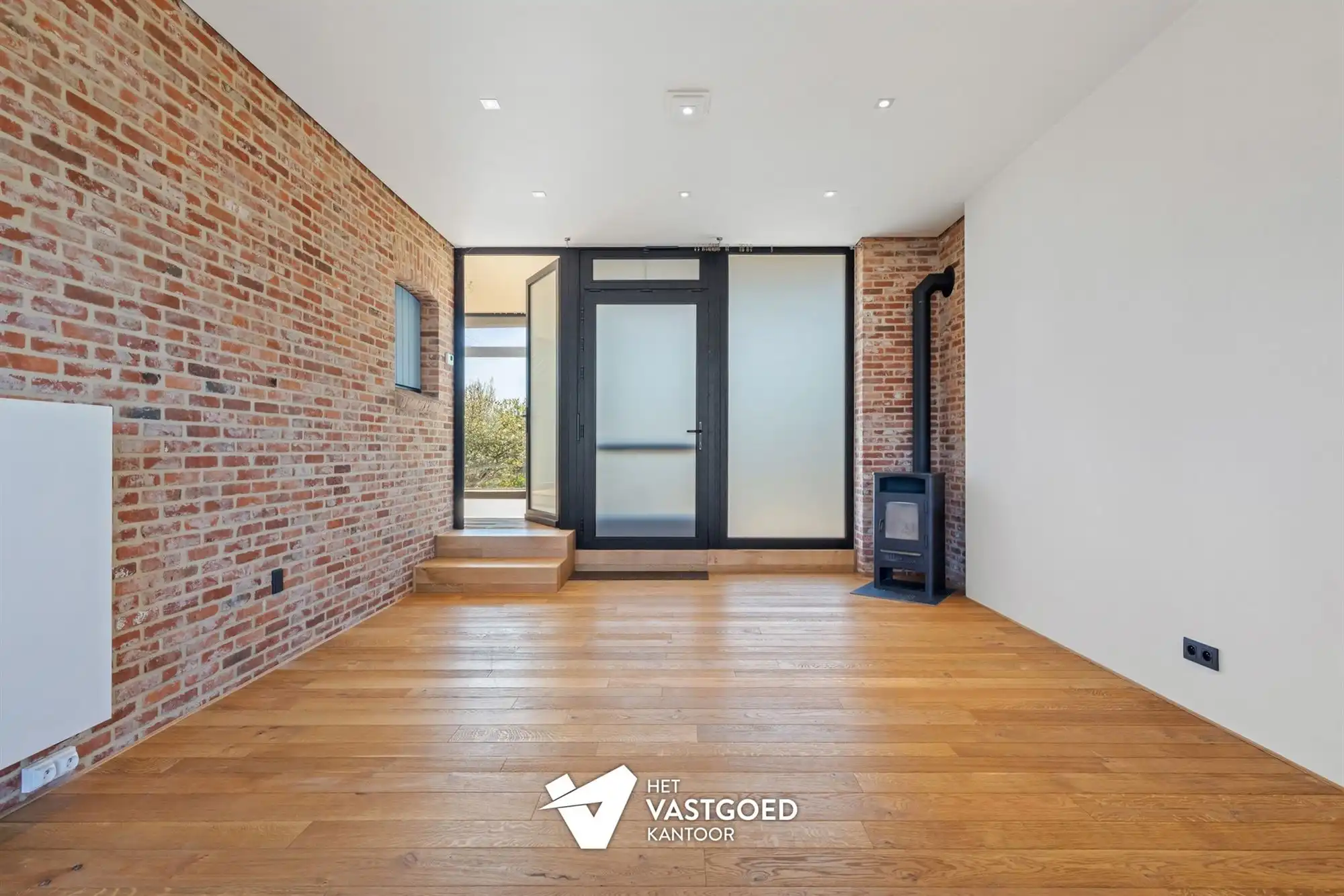 ZEER RUIME WONING MET TAL VAN MOGELIJKHEDEN OP BREED PERCEEL VAN 15 ARE TE KOERSEL foto 7