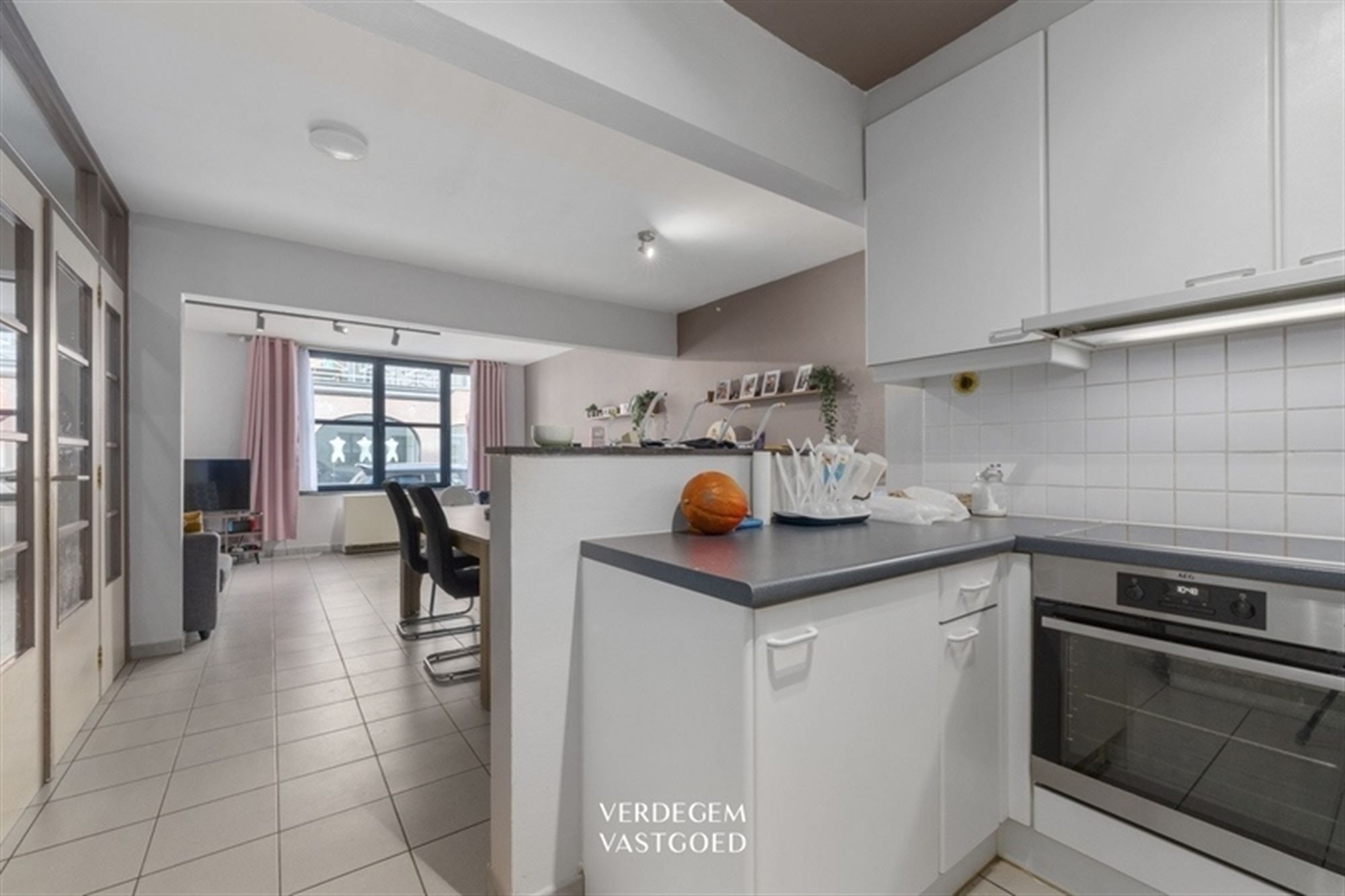 Gelijkvloers appartement met 2 slaapkamers en zonnige tuin foto 8