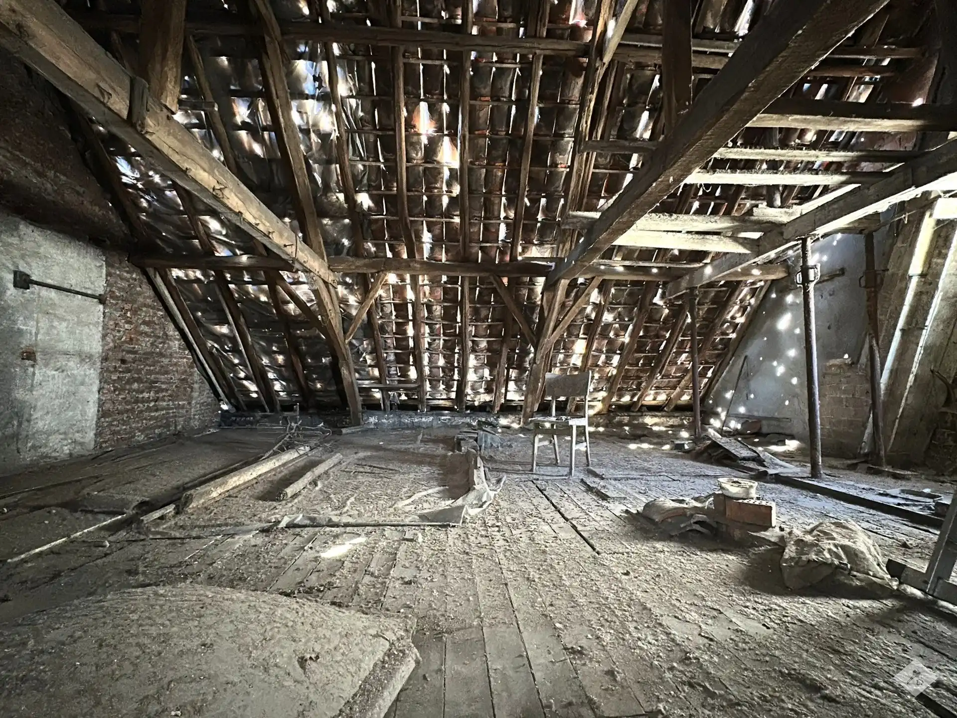 Te Renoveren Woning te Koop in Lebbeke foto 20