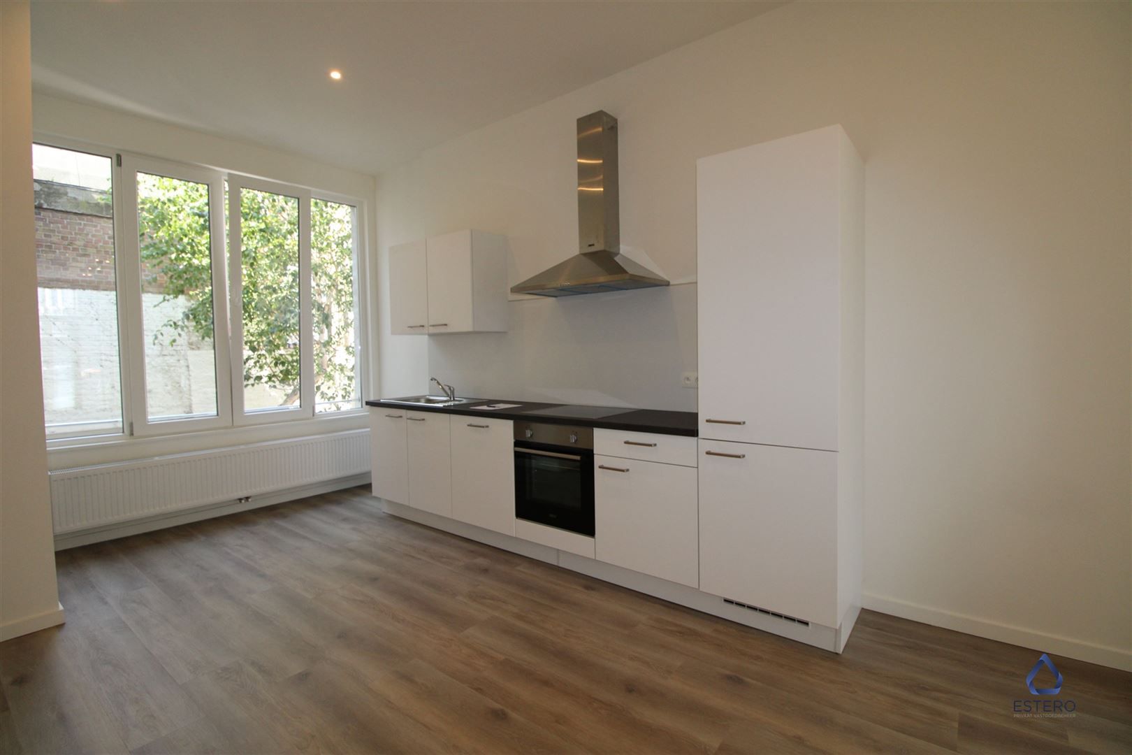Ruim 1 slaapkamer appartement te Oostende foto 5