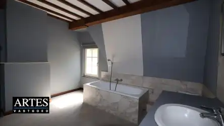 Te renoveren pand met veel potentieel, gelegen op een gunstige locatie. foto 11