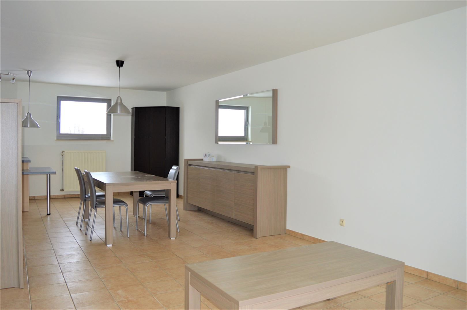 TE HUUR: Duplex-appartement met 2 slaapkamers in Zolder! foto 2