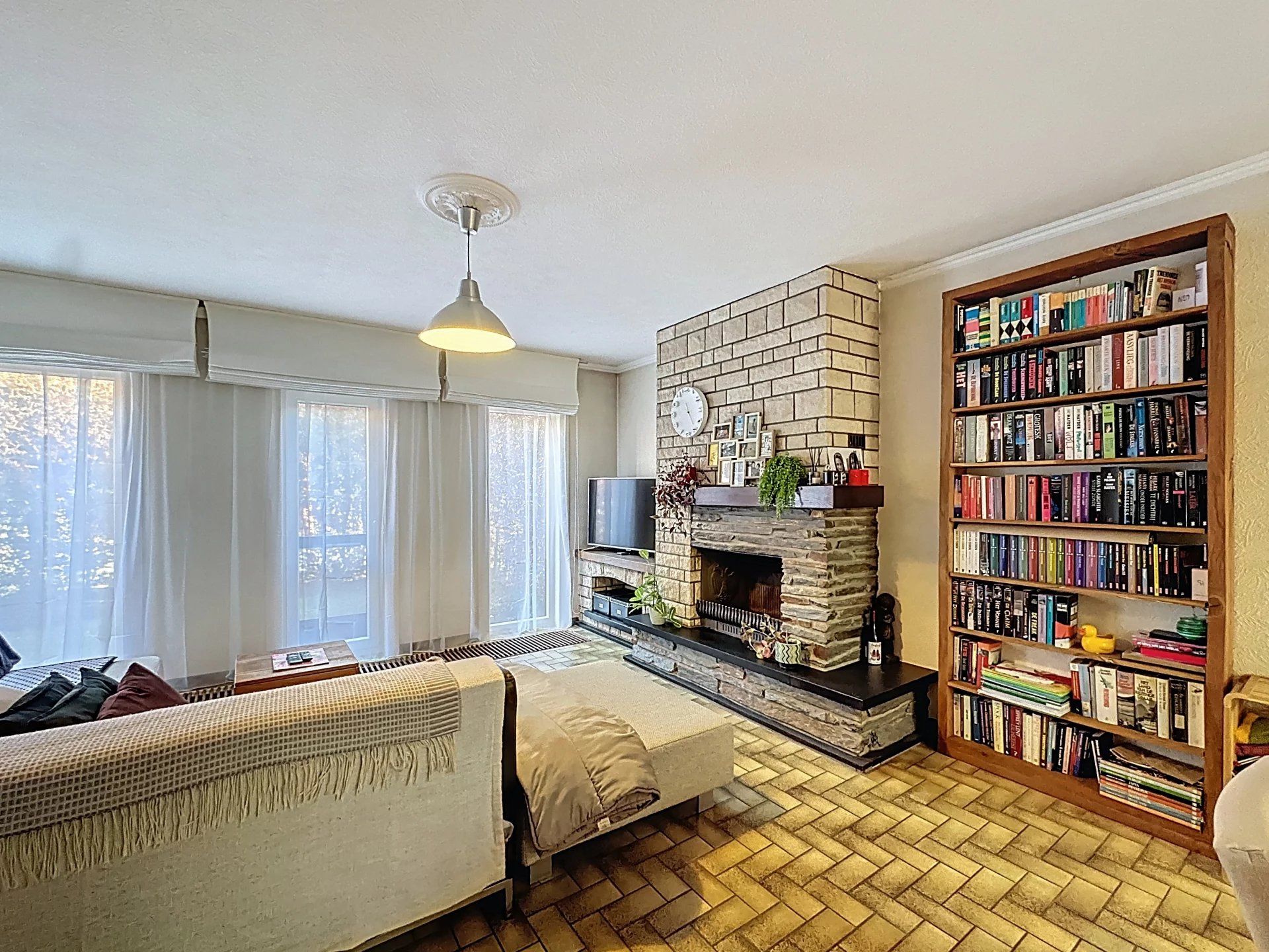 Recent gerenoveerde woning met 3 ruime slaapkamers en kleine tuin vlakbij het centrum. foto 4