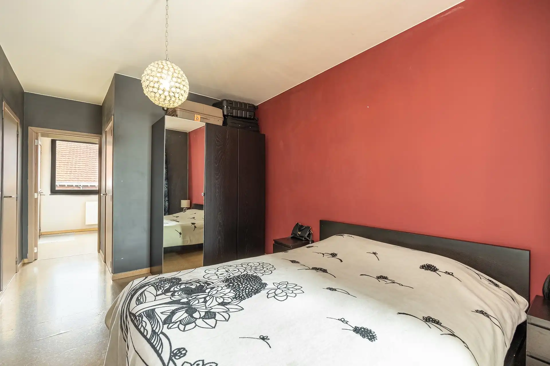 Appartement met 2 slaapkamers en garage gelegen in het centrum van Sint-Gillis-Waas (88m²) foto 9