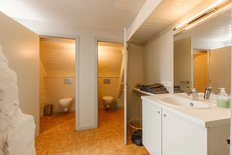 🏡 Unieke herenwoning te huur in het hart van Aarsele! foto 36