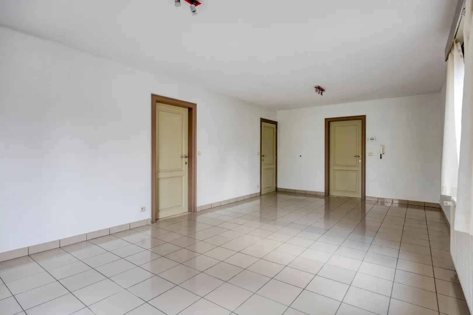 Gebouw met 4 appartementen foto 6