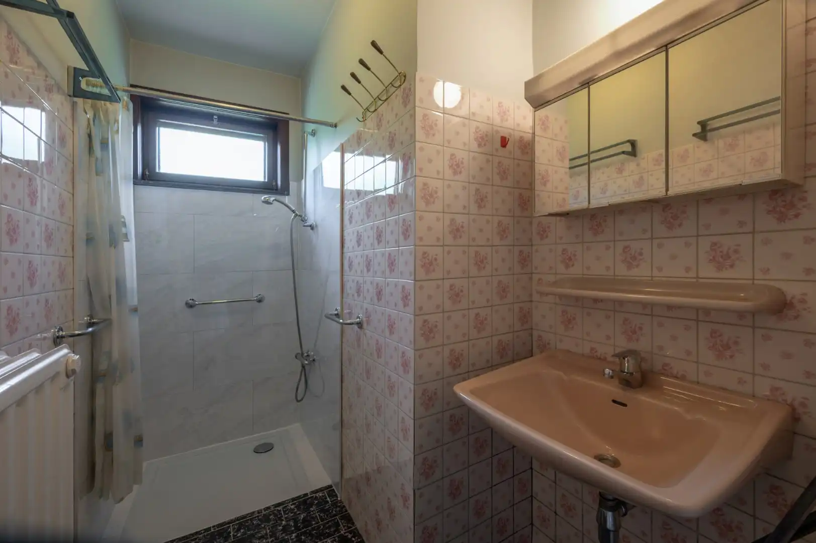 Charmante gelijkvloerse woning met tuin in Koolkerke. foto 8